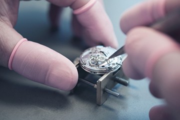 更换北京江诗丹顿石英表电池